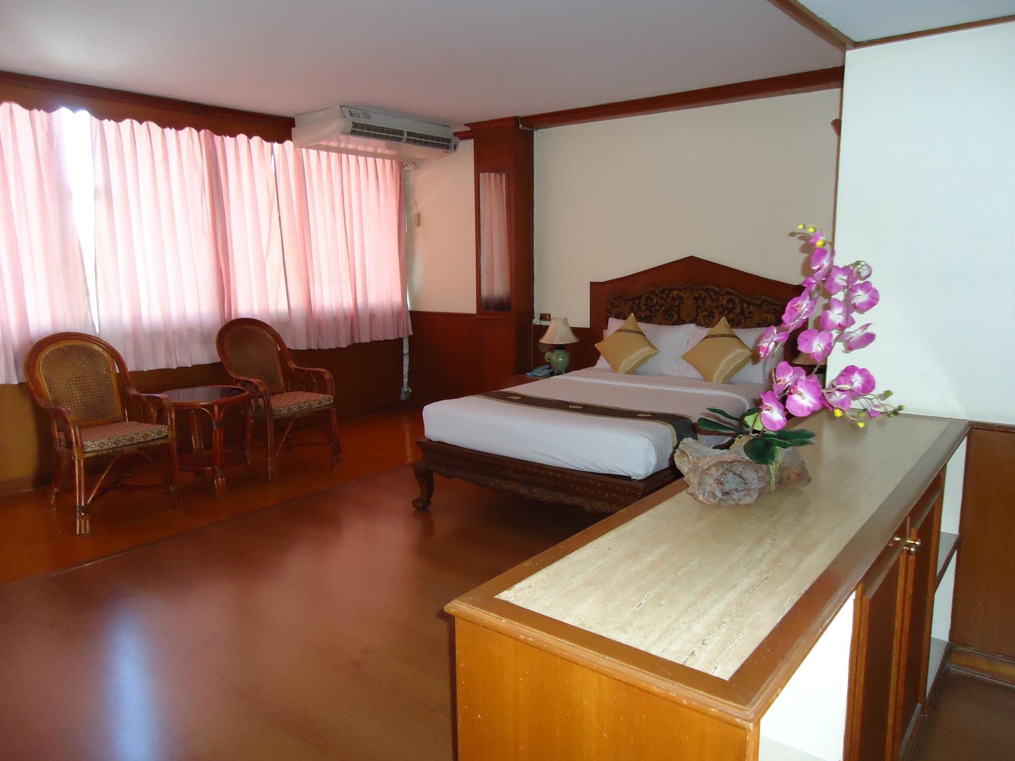 Top North Hotel Chiang Mai Exterior foto