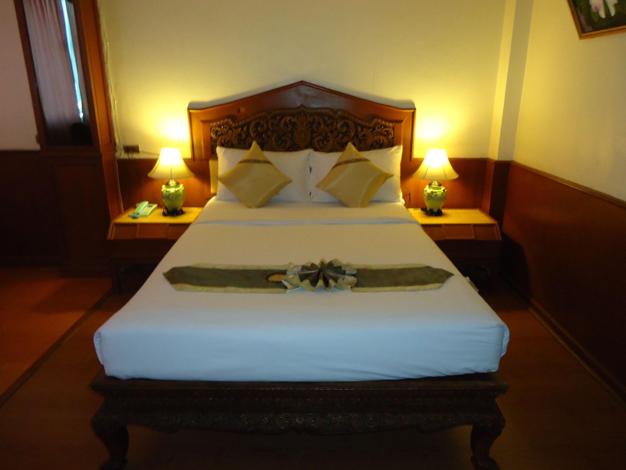 Top North Hotel Chiang Mai Exterior foto