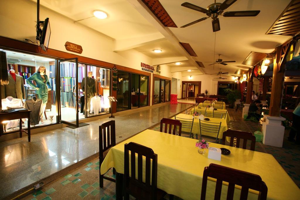 Top North Hotel Chiang Mai Exterior foto