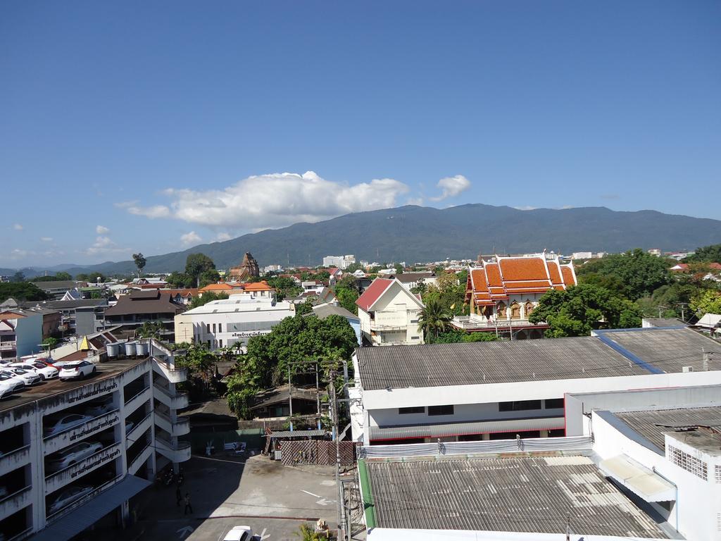 Top North Hotel Chiang Mai Exterior foto